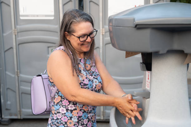 Best Emergency porta potty rental  in Forrest, IL